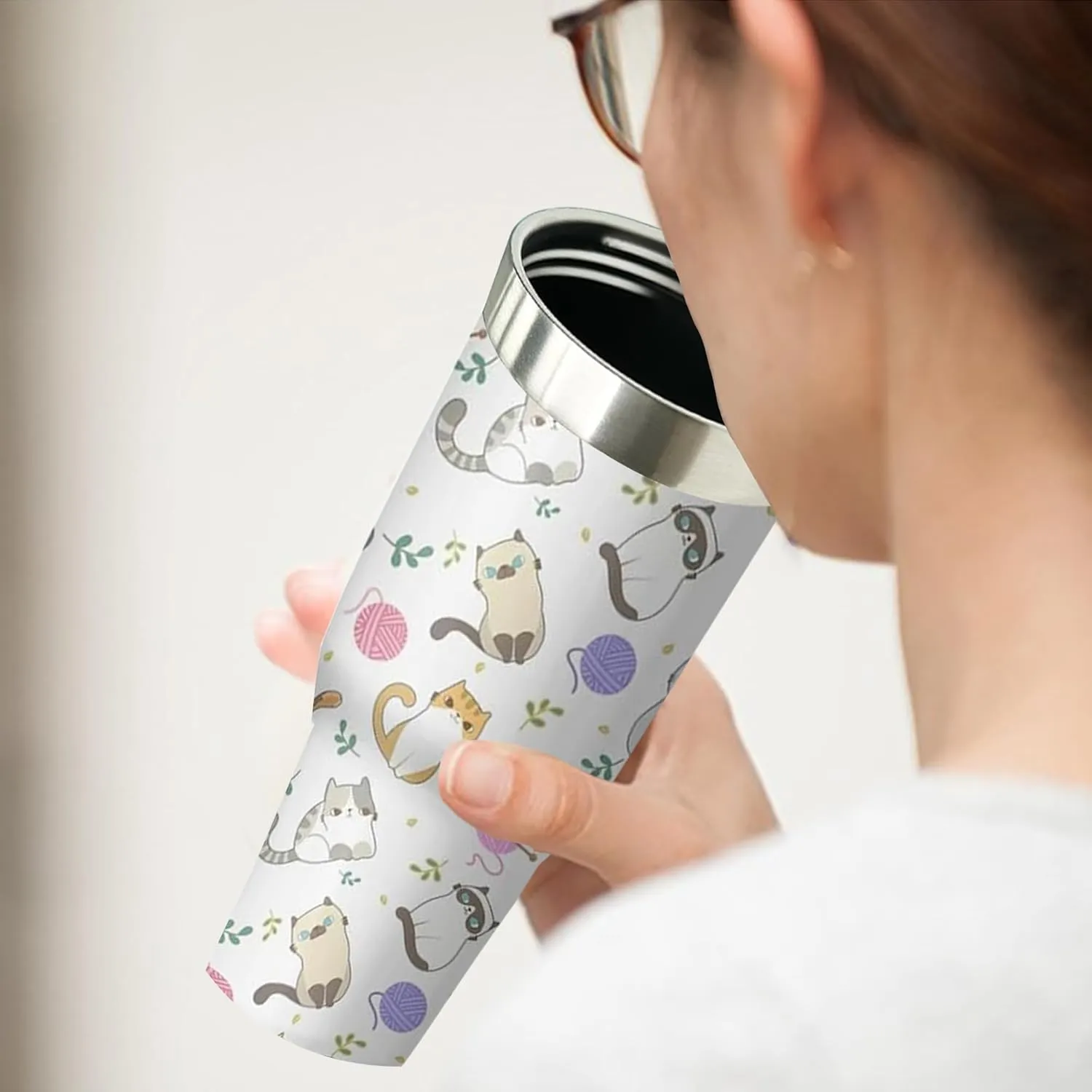 30 oz Cute Cat Tumbler with Handle and Flip Straw, Stainless Steel Insulated Cup with Lid and Straw,Travel Coffee Mug Water Bottle,Christmas Birthday Mothers Day Gifts for Women Animal Lovers