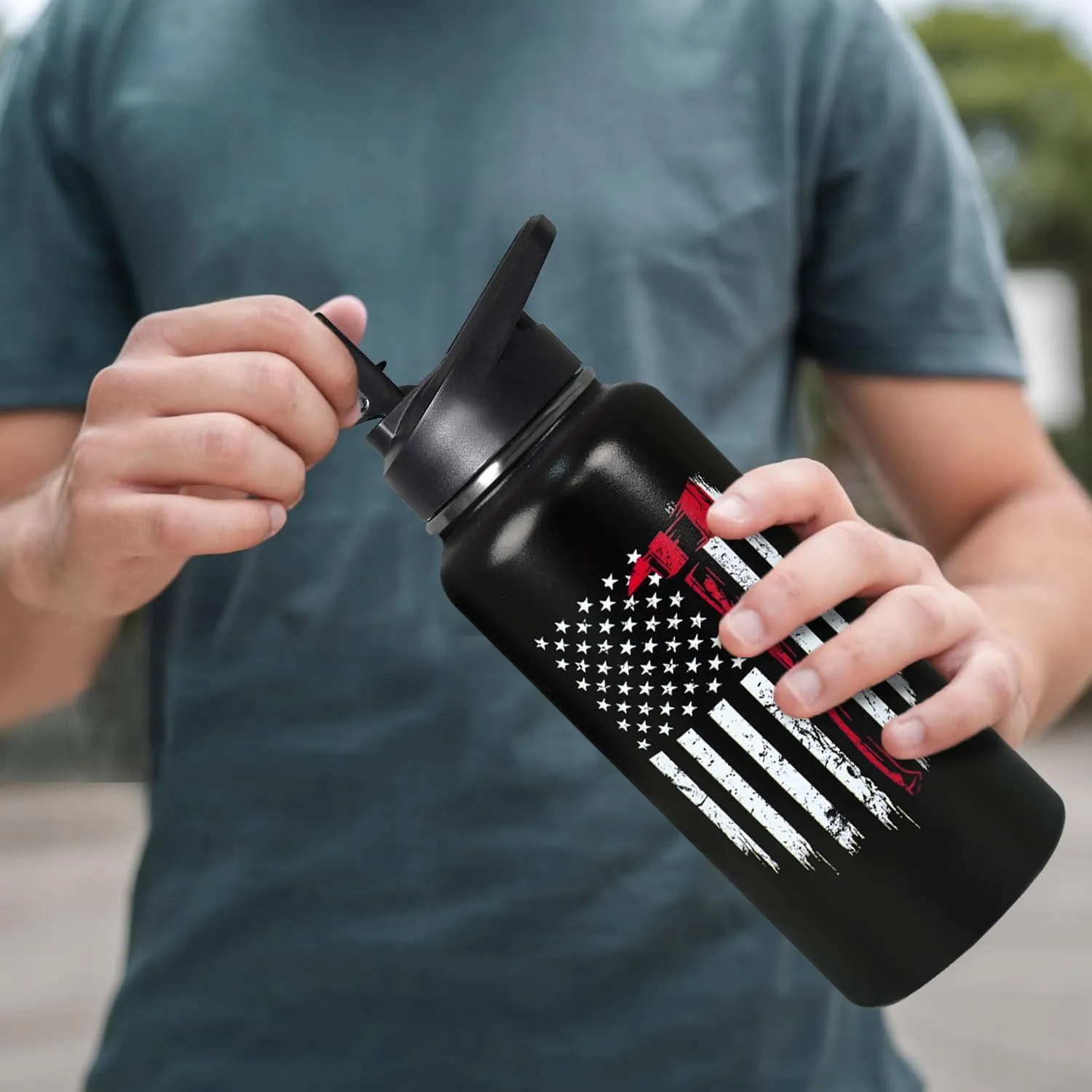 32oz Firefighter Stainless Insulated Aater Water Bottle with Straw,Firefighter Gym Hiking Sports Coffee Mug Cup Water Bottles,Firefighter Decor Stuff Accessories