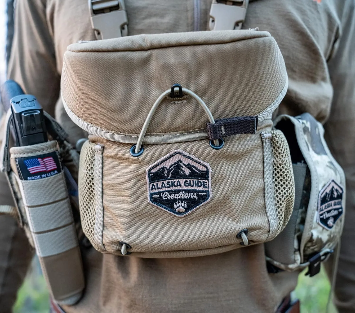 Alaska Guide Creations Hybrid Binocular Pack | Compact Utility Bag with Mesh Side Pockets | Binocular Harness for Comfort and Quick Access (Mossy Oak Bottomland)