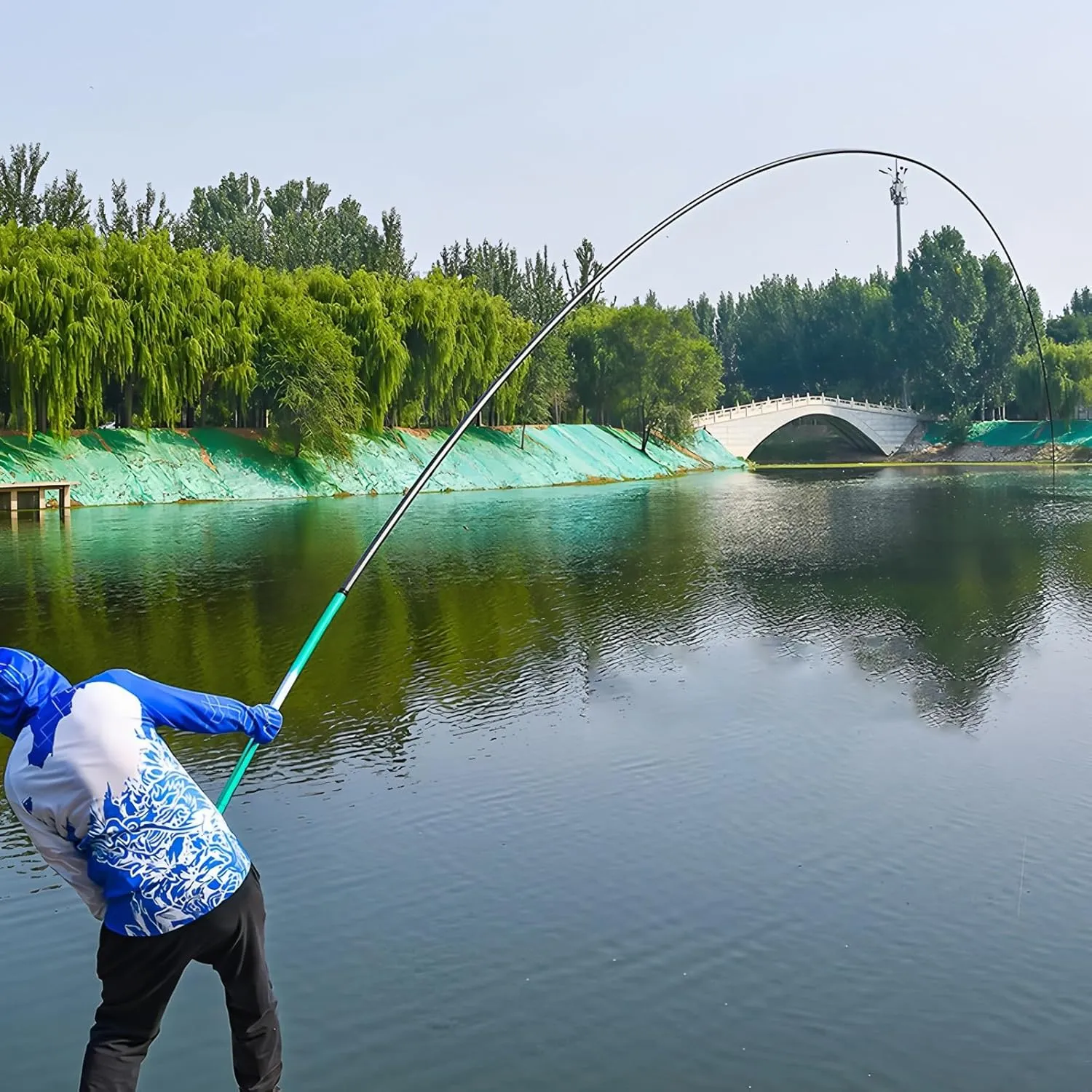Carbon Fiber Telescopic Fishing Rod 8-16m Ultra-Light and Ultra-Hard 19 Tuned Travel Fishing Pole Baitcasting Rod for Reservoirs, Lakes and Many Other Waters