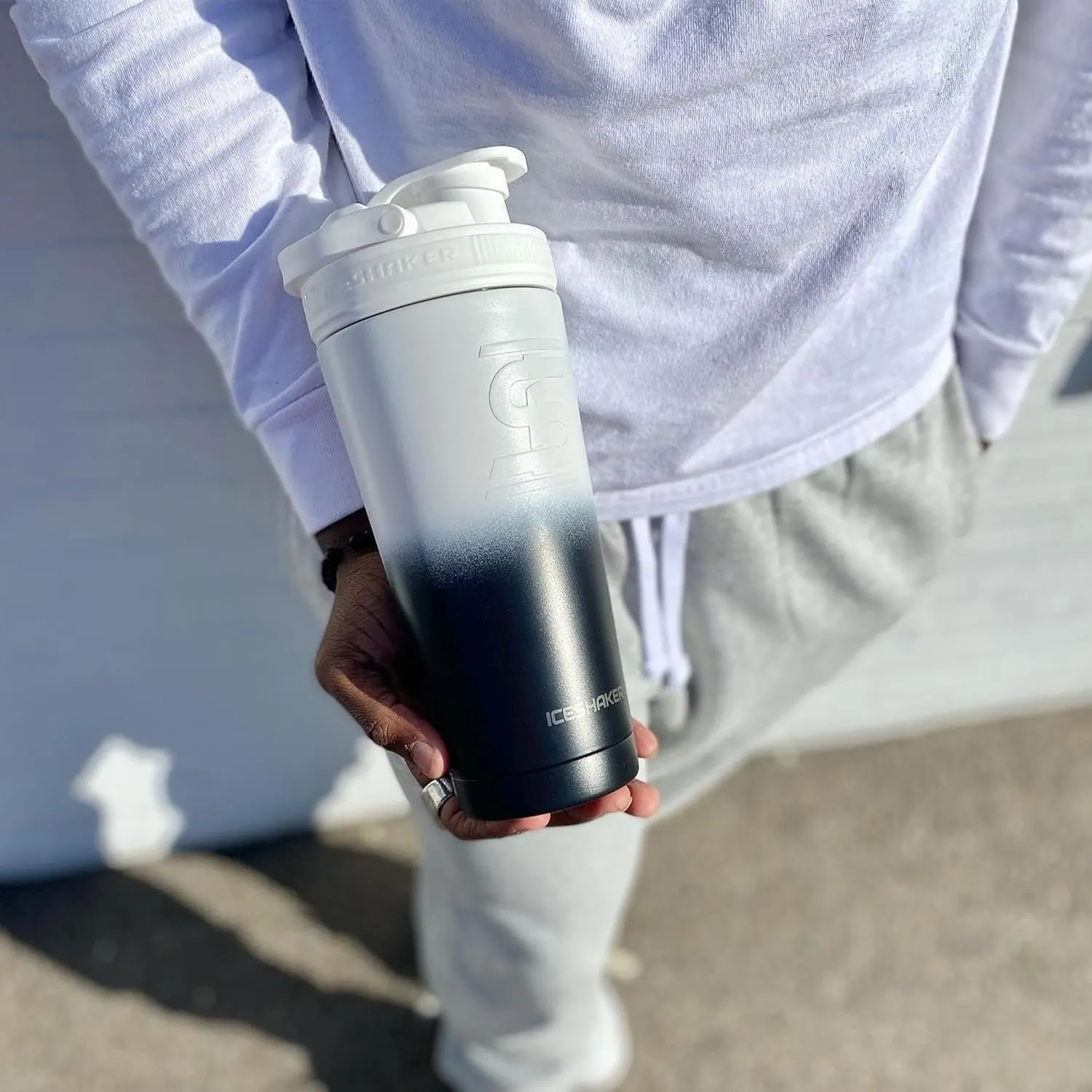 Ice Shaker Stainless Steel Shaker Bottle | 26oz, Black White Ombre | Stays Cold for 30  Hours | Insulated Cup with Twist-on Agitator | Odor-Free Shaker Cup for Protein Shakes, Water, Smoothies