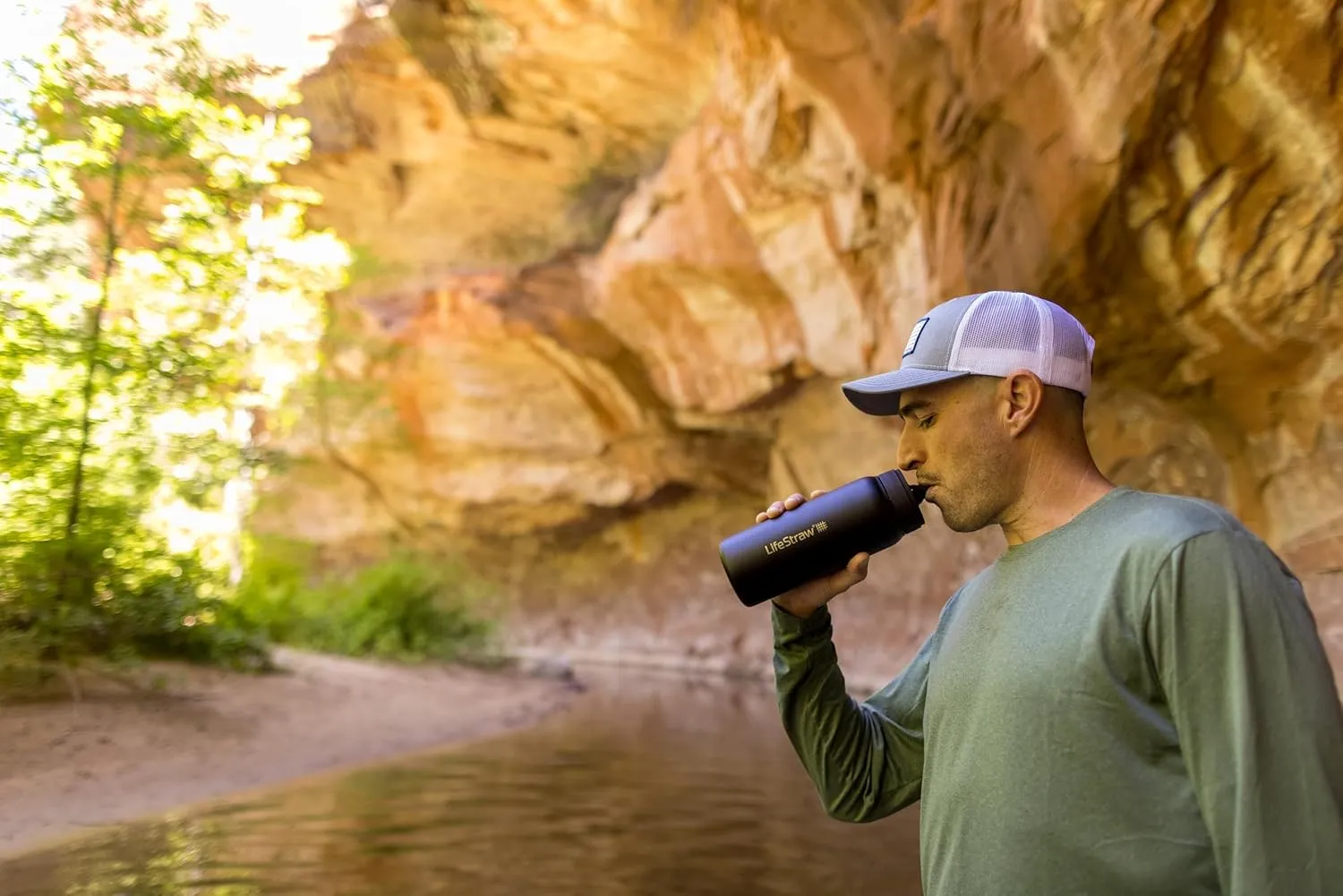 LifeStraw Go Series – Insulated Stainless Steel Water Filter Bottle for Travel and Everyday Use, Removes Bacteria, Parasites and Microplastics, Improves Taste, 18oz Icelandic Blue