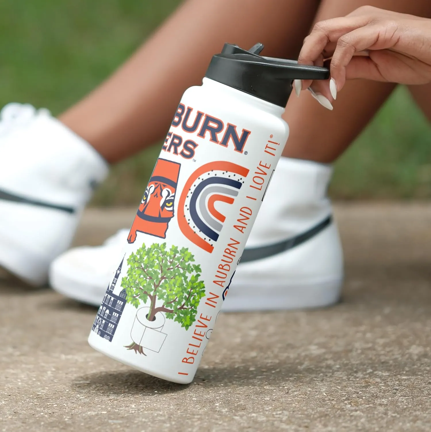 Logo Brands NCAA 34oz Quencher Bottle