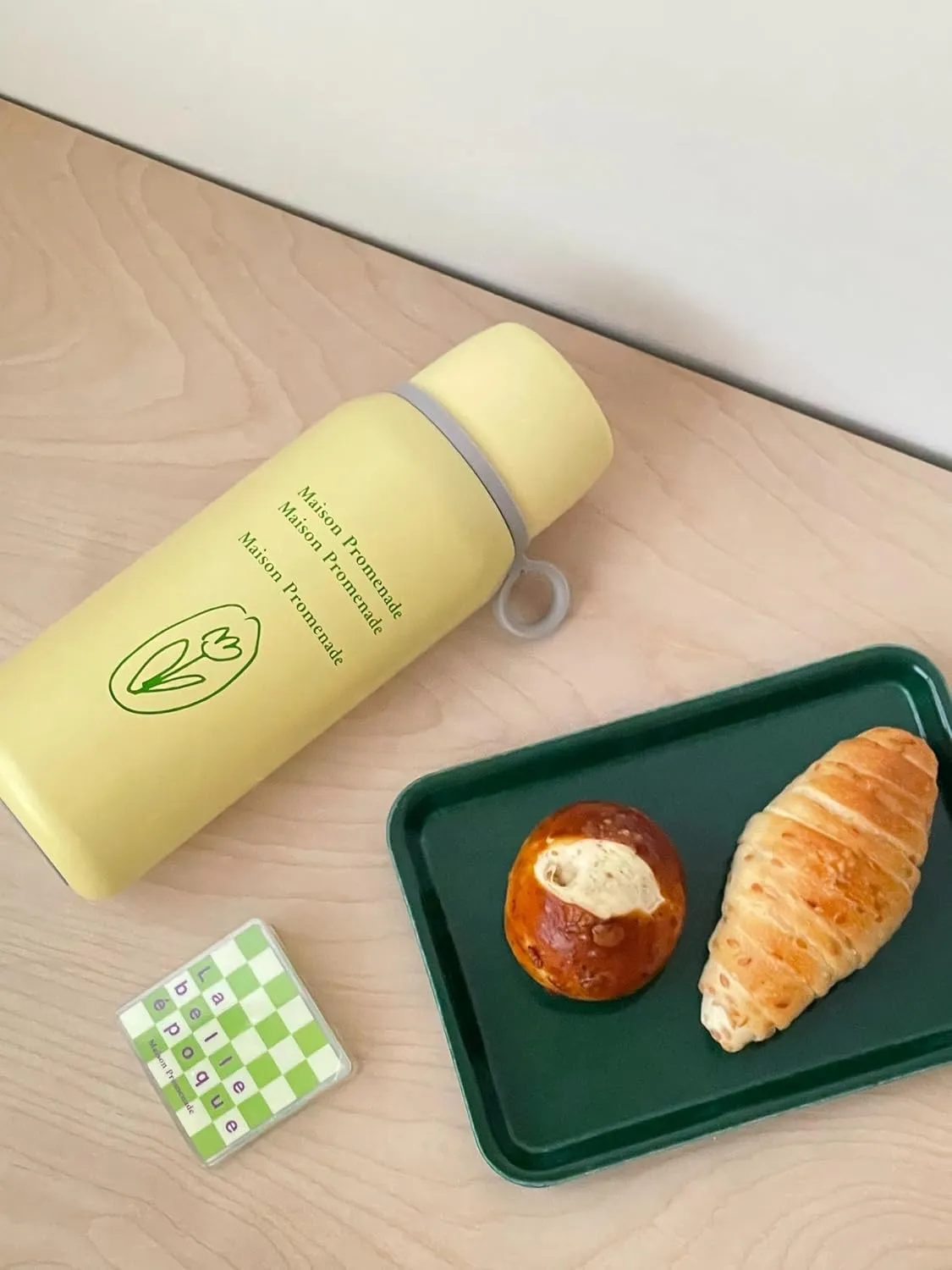 MaisonPromenade Stainless Steel Vacuum Insulated Compact Water Bottle, Goose Yellow 17 oz (Goose Yellow 17 oz)