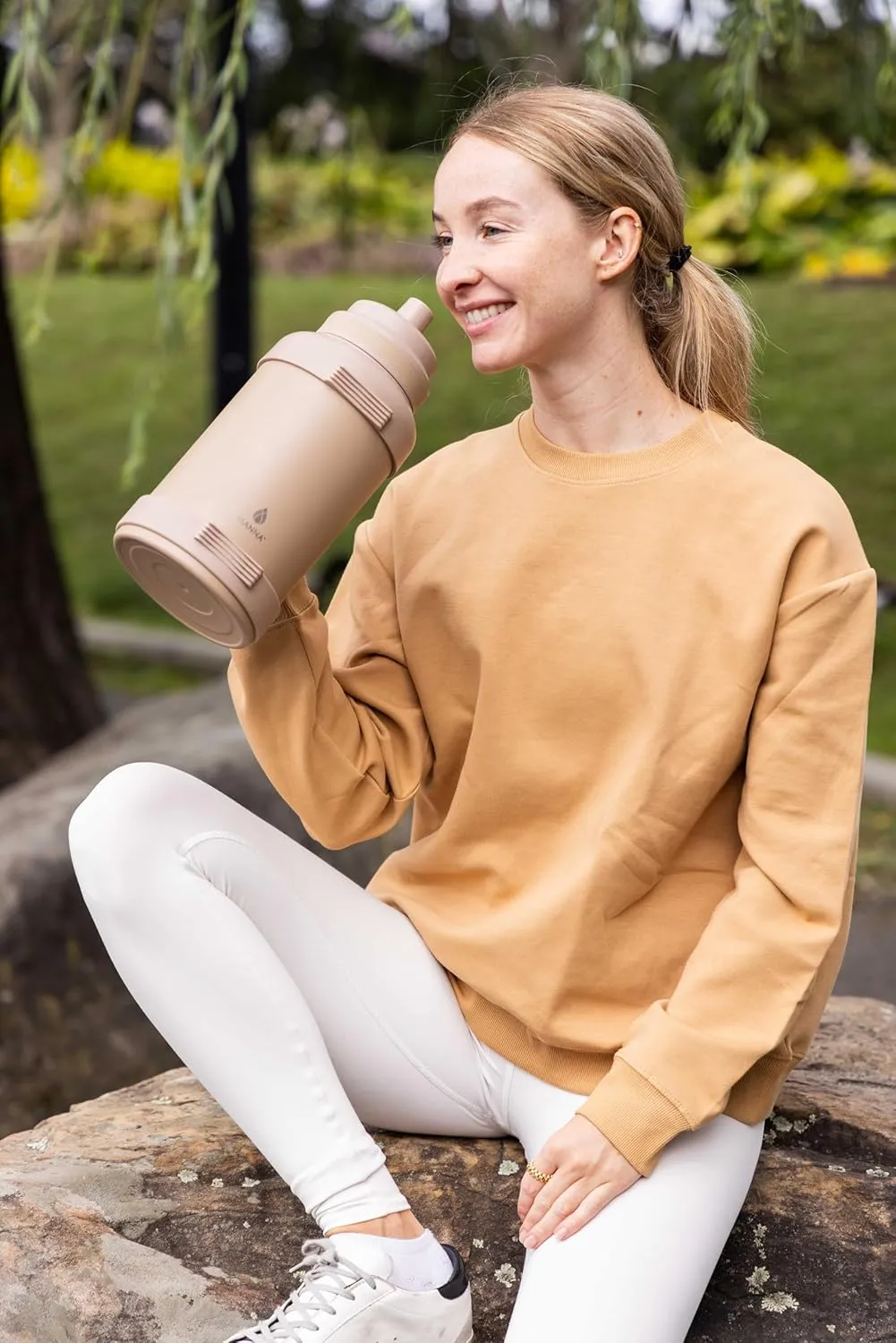 Manna Titan Stainless Steel Vacuum Insulated Jug - 2.3L - Sand