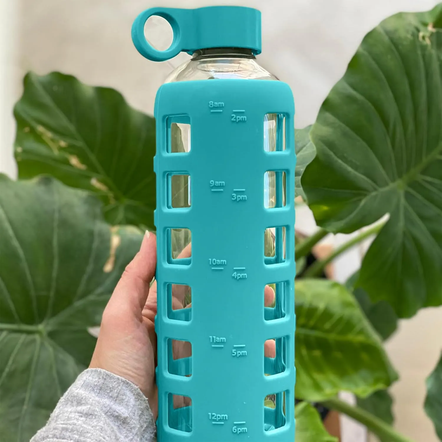 purifyou 40/32/22/12 oz Borosilicate Glass Water Bottles with Volume Markers, Silicone Sleeve, Stainless Steel Lid, Reusable Bottle for Water, Juice, Gym, and Fridge Storage (32oz Aqua Blue)