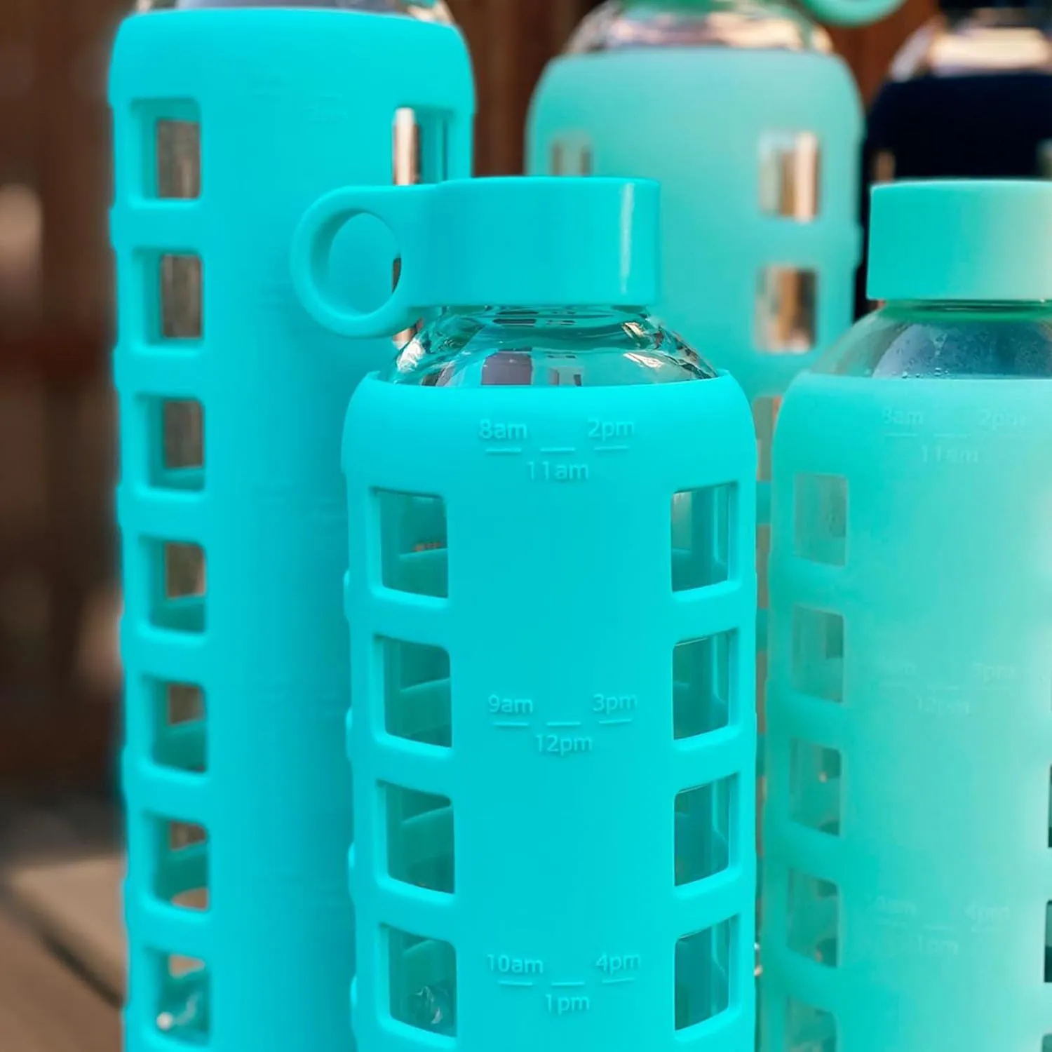 purifyou 40/32/22/12 oz Borosilicate Glass Water Bottles with Volume Markers, Silicone Sleeve, Stainless Steel Lid, Reusable Bottle for Water, Juice, Gym, and Fridge Storage (32oz Aqua Blue)
