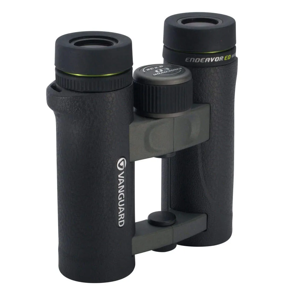 Vanguard Endeavor ED 8x32 Binoculars