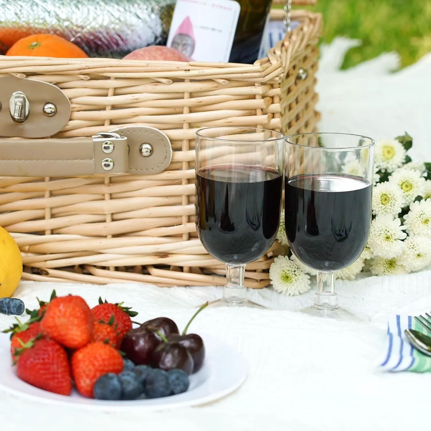 Wicker Picnic Basket for 2 Person, Willow Hamper Basket Sets with Insulated Compartment, Handmade 2 Person Picnic Basket Classical Green Stripe with Utensils Cutlery Perfect for Picnic, Camping
