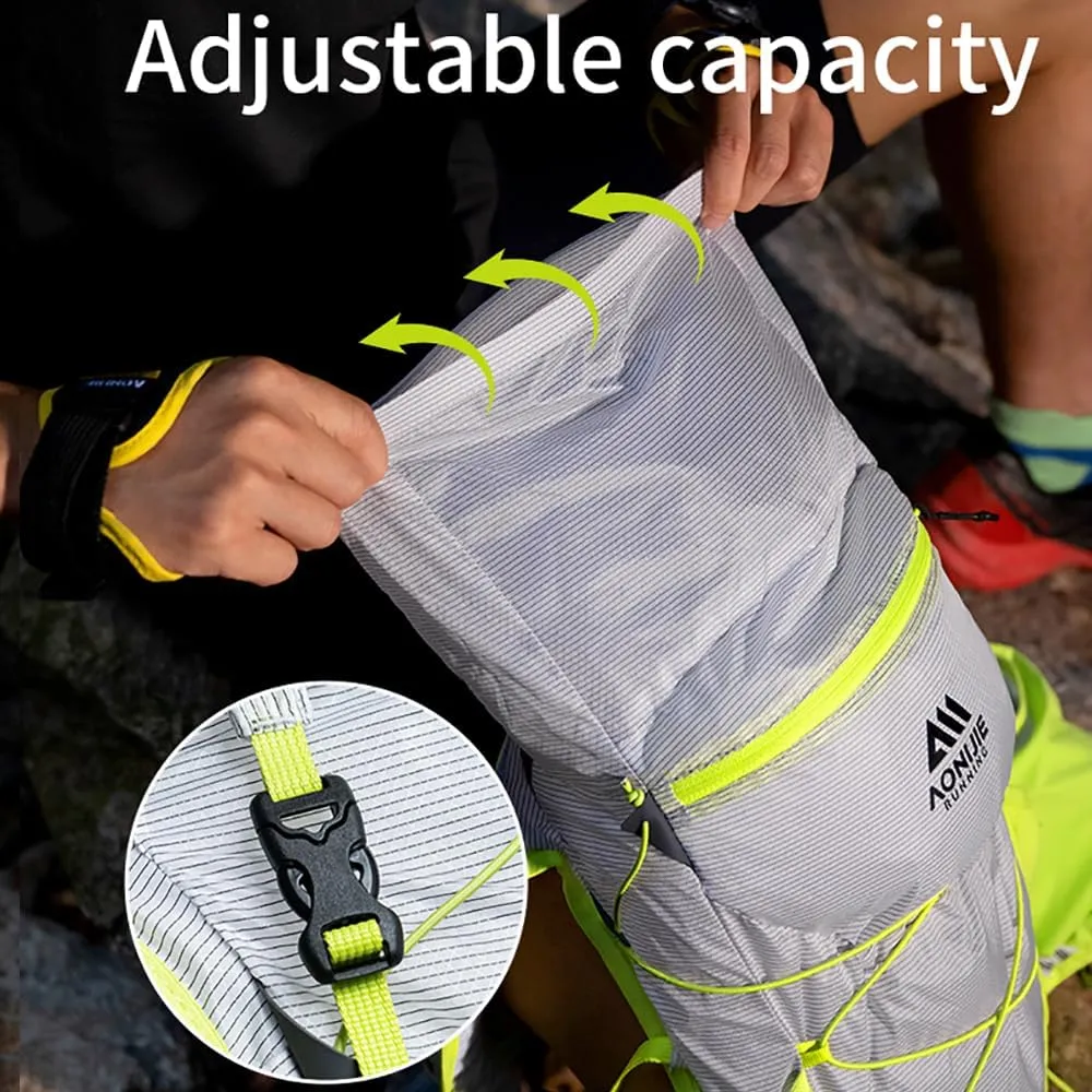 YOUGLE 15L Men Women Trail Running Vest Hydration Pack with 2*500ml Flask Lightweight & Adjustable Running Backpack for Phones up to 6.8in